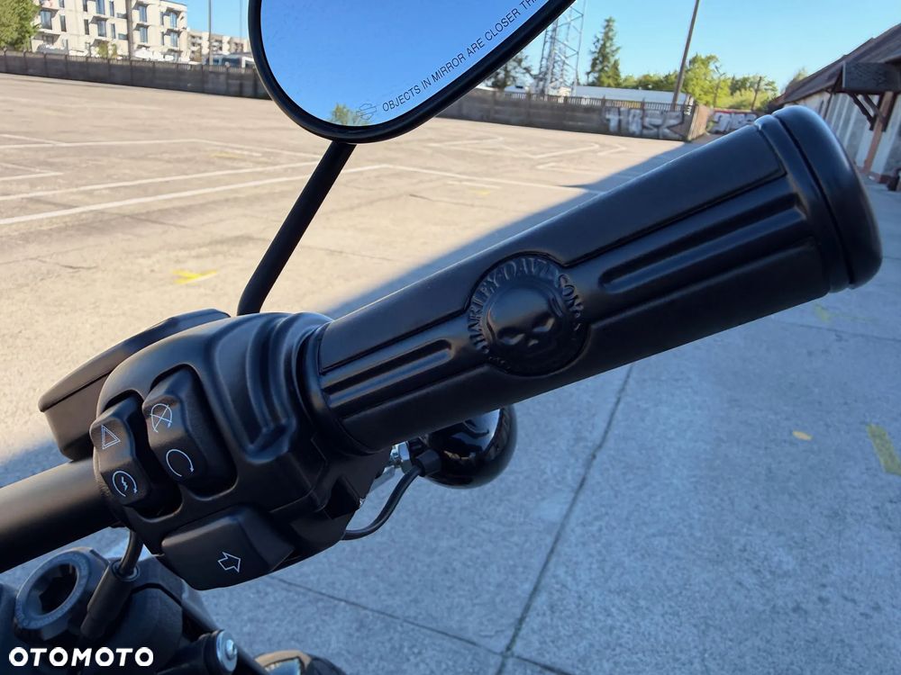 Harley-Davidson Softail Fat Bob - 6