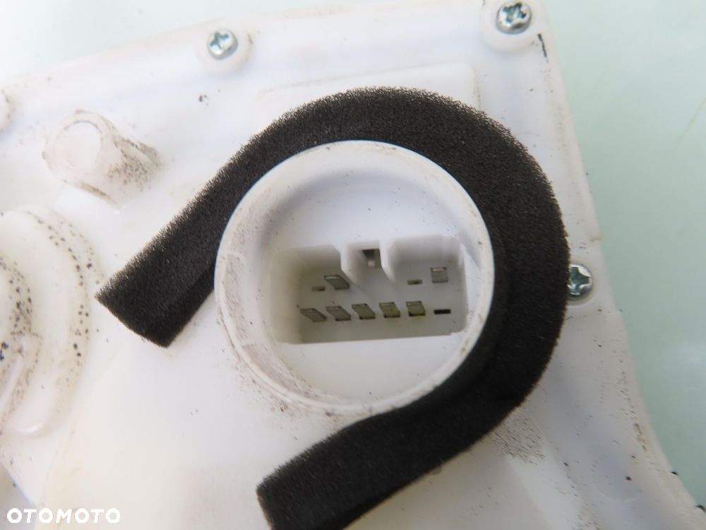 ZAMEK PRAWY PRZEDNI SUZUKI SWIFT IV 7 PIN - 2