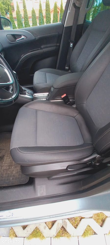 Opel Meriva 1.4 T Cosmo - 12