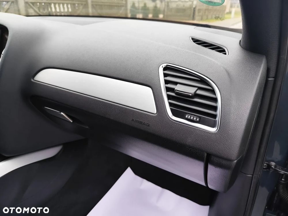 Audi A4 Limousine - 35