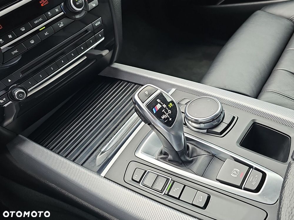 BMW X5 M M50d Sport-Aut - 23
