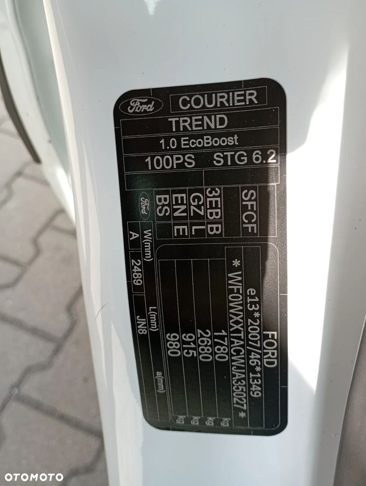 Ford Transit Courier Ambiente - 40