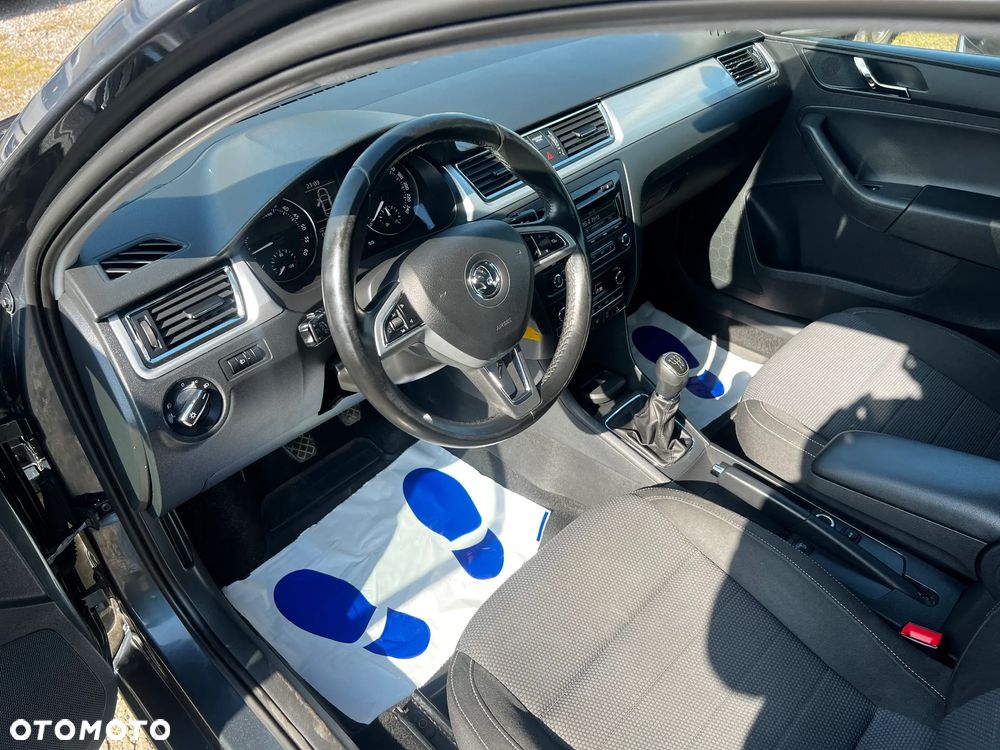 Skoda RAPID 1.6 TDI Elegance - 5