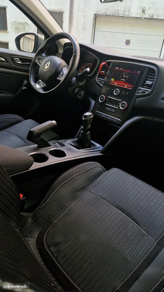 Renault Mégane Sport Tourer 1.5 dCi Limited - 4