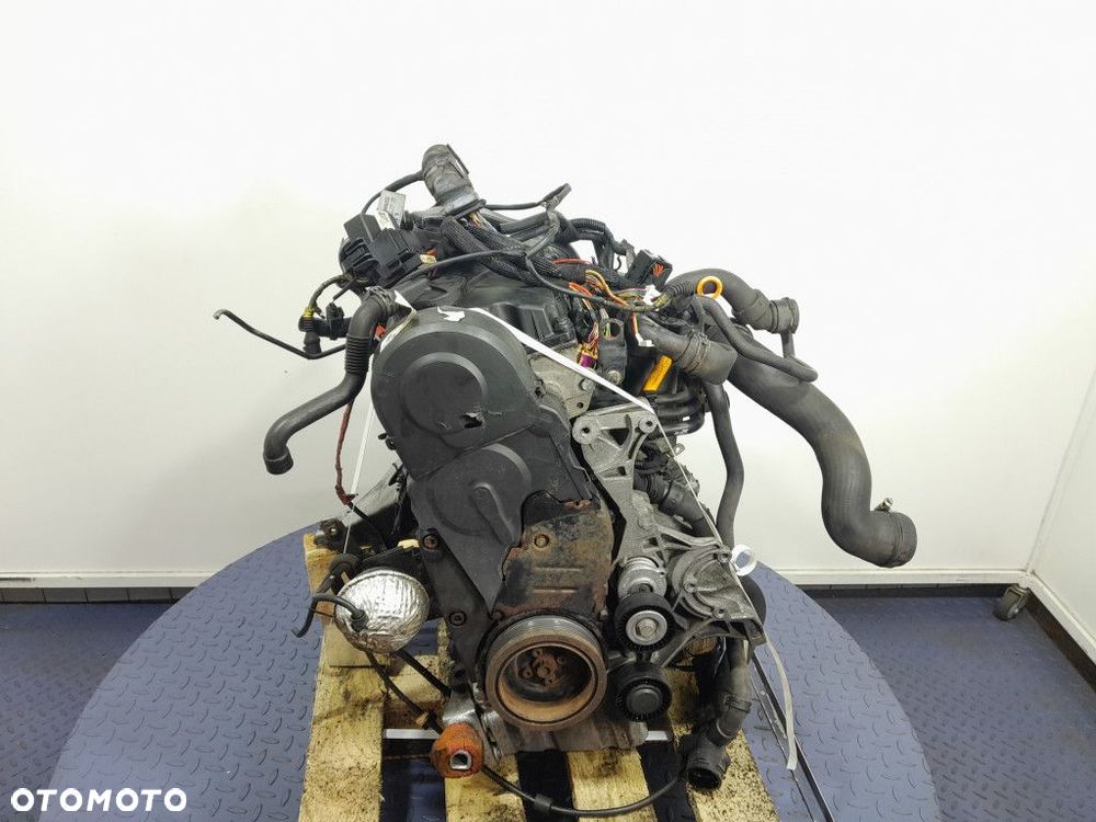 AUDI A4 B7 1.9 TDI 115 KM SILNIK DIESLA BKE - 4