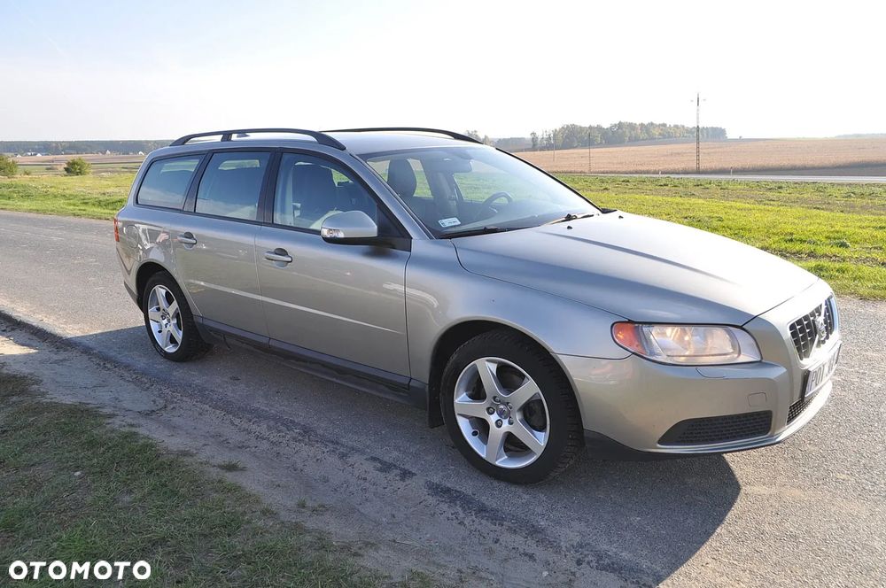Volvo V70 2.0 Summum - 2