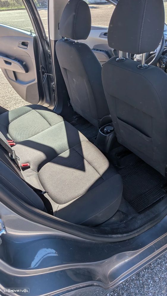 Chevrolet Aveo - 6