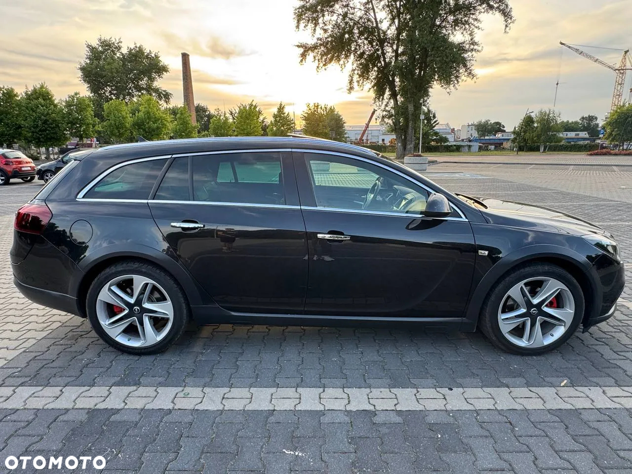 Opel Insignia 2.0 Bi Turbo CDTI 4x4 Sports Tourer - 4