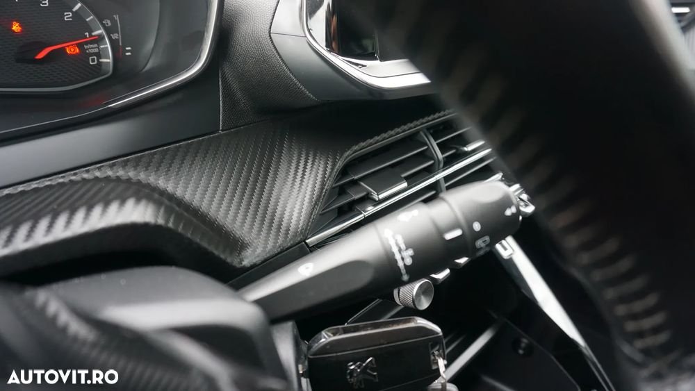 Peugeot 208 BlueHDi 100 GT - 20