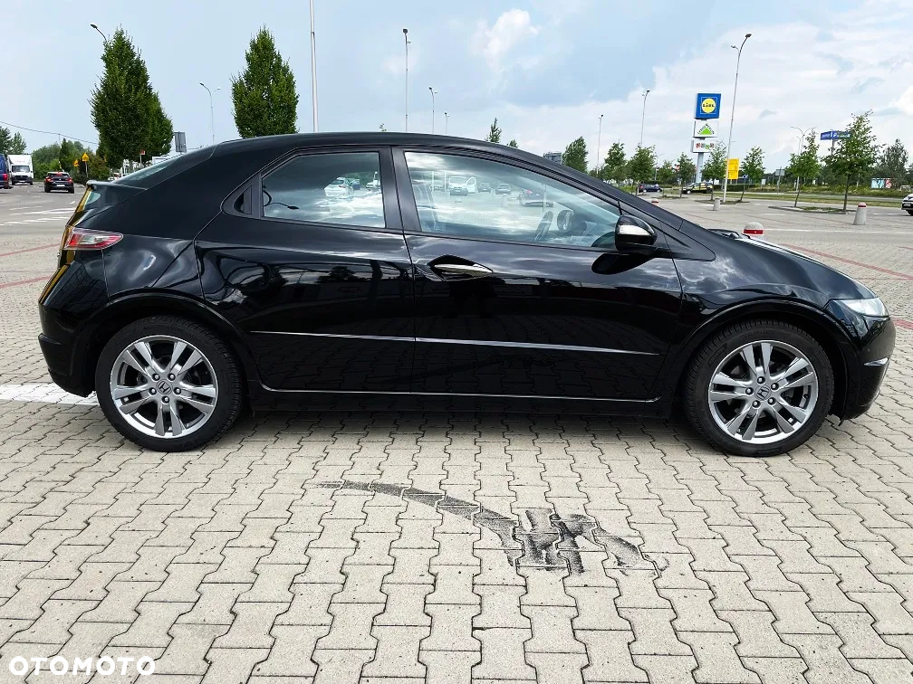 Honda Civic 1.8 GT Special Edition - 8