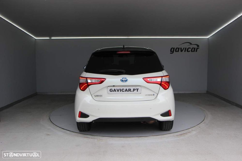 Toyota Yaris 1.5 HSD Square Collec.White - 15