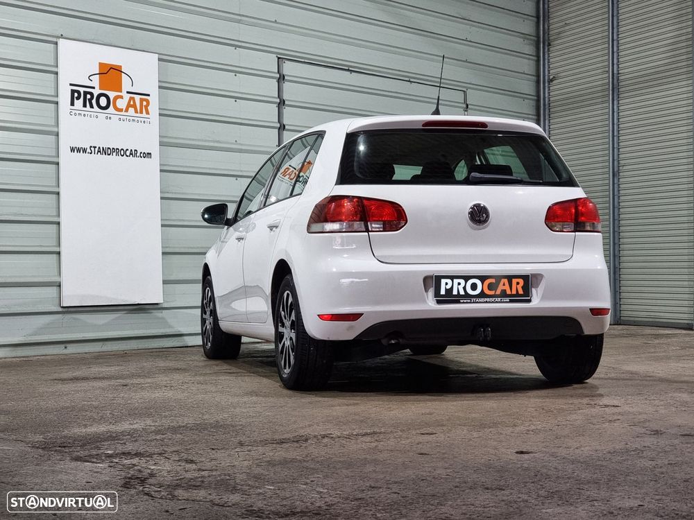 VW Golf 1.6 TDi Confortline DSG - 27