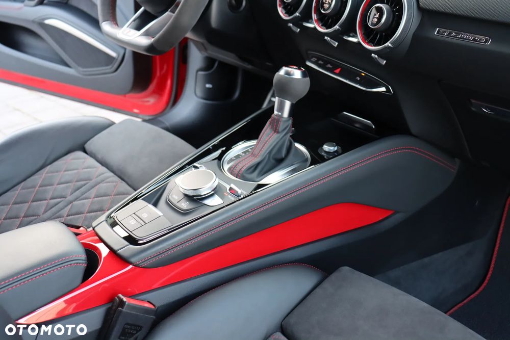 Audi TT Coupé - 21