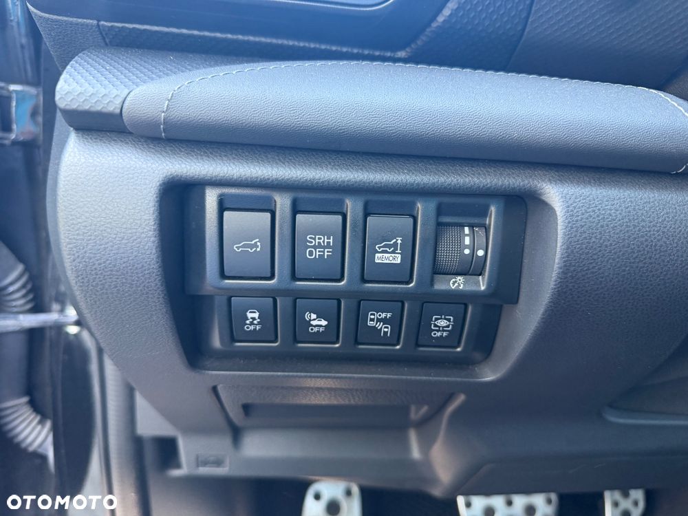Subaru Forester 2.0i-L Platinum (EyeSight) Lineartronic - 28