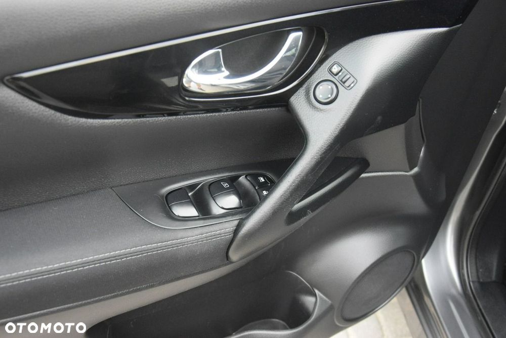 Nissan Qashqai 1.6 dCi 4x4 360 S&S - 31