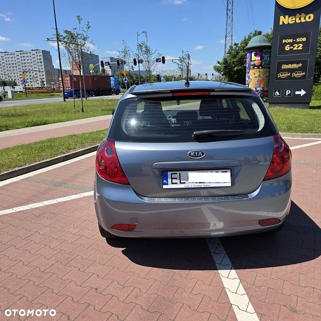 Kia Ceed 1.6 Comfort + - 5