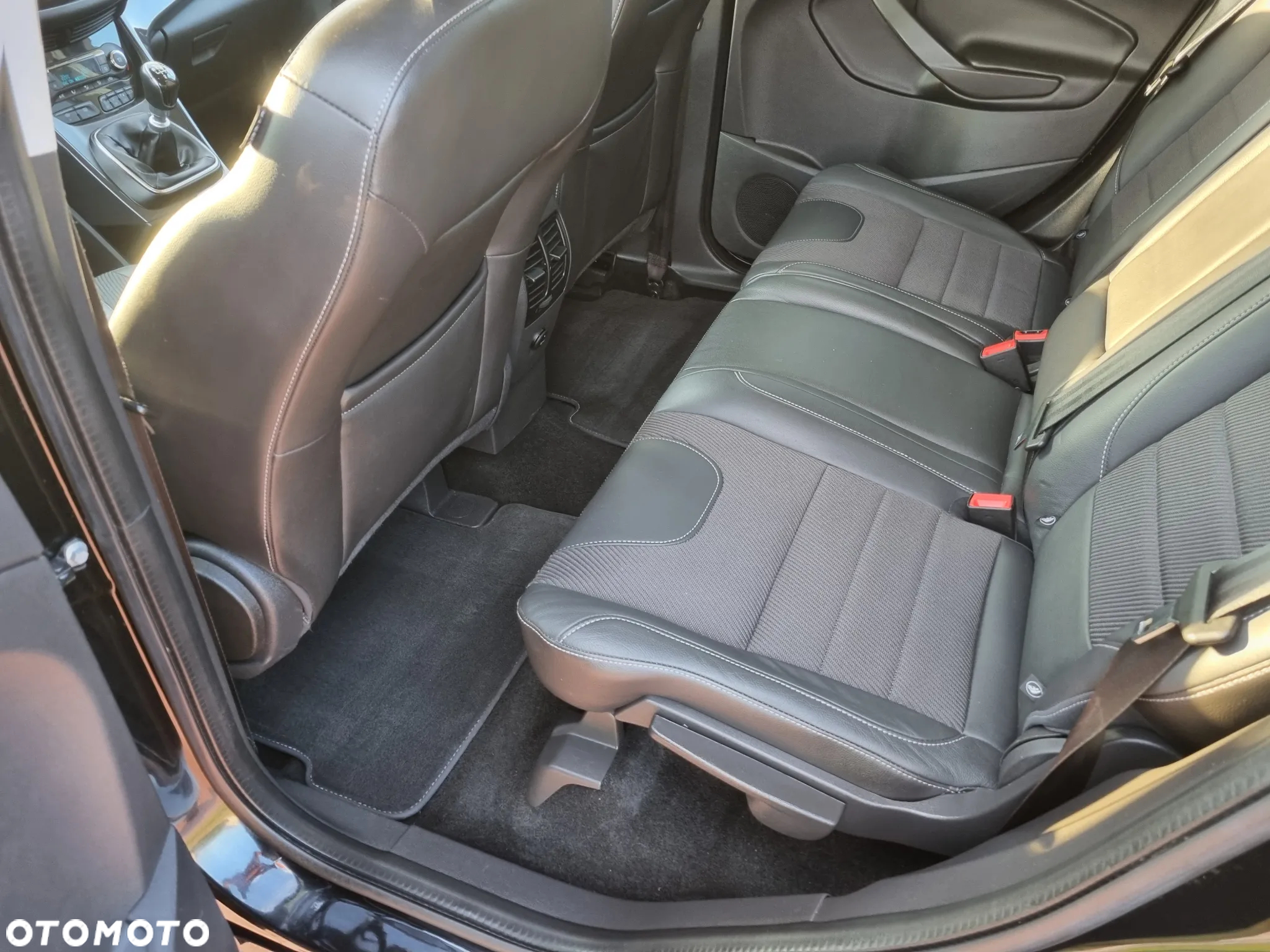 Ford Kuga 1.5 EcoBoost 2x4 Individual - 16