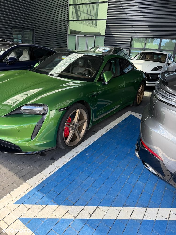 Porsche Taycan 4S Performance Plus - 6