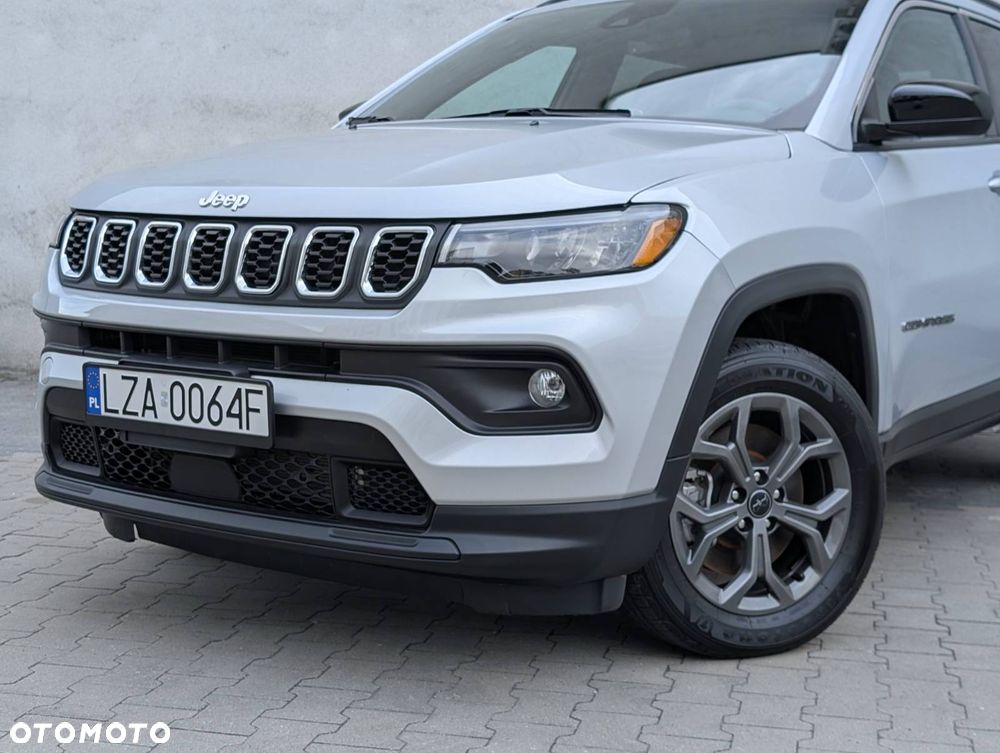 Jeep Compass - 31