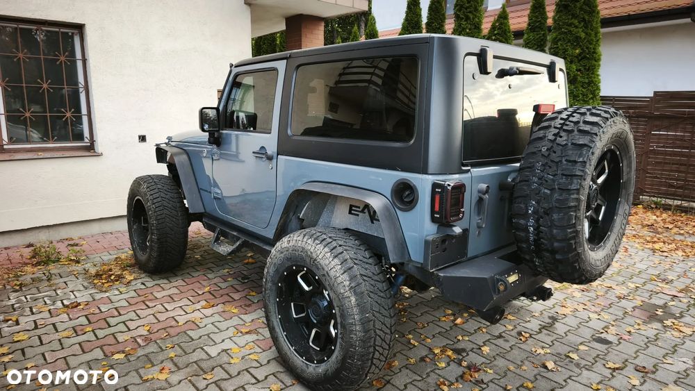 Jeep Wrangler - 6