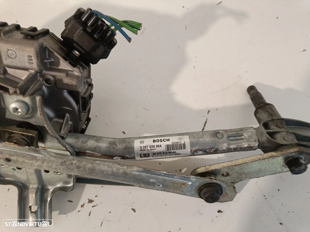 Motor limpa vidros Citroen Berlingo 2011 / Peugeot partner 2011 - 3