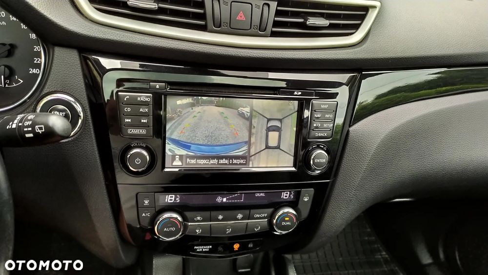 Nissan Qashqai 1.6 DIG-T N-Connecta - 12