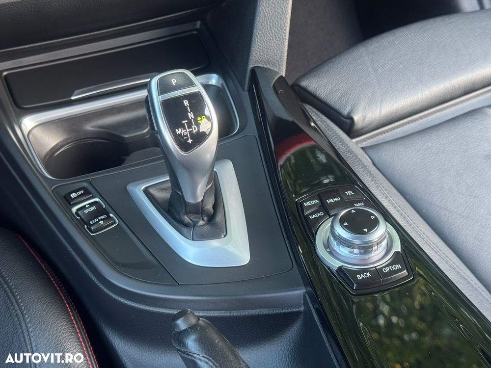 BMW Seria 3 320i Aut. - 8
