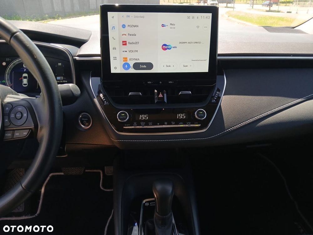 Toyota Corolla 1.8 Hybrid Comfort - 32