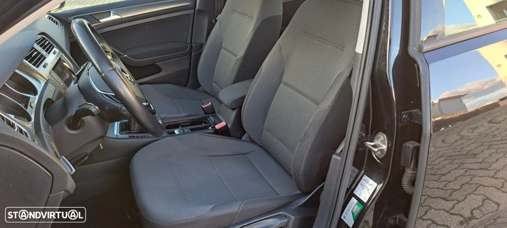 VW Golf 1.6 TDi BlueMotion Confortline - 11