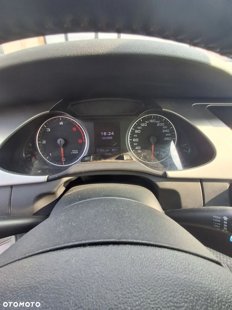 Audi A4 Avant 2.0 TDI - 8
