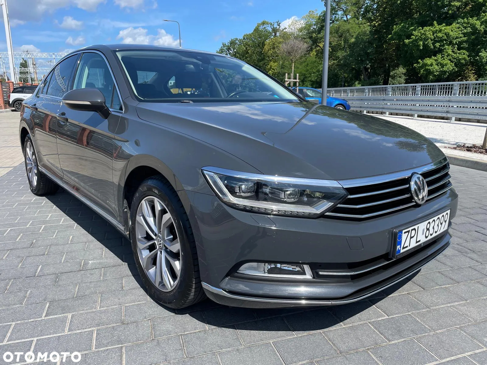 Volkswagen Passat 1.8 TSI BMT Highline - 12