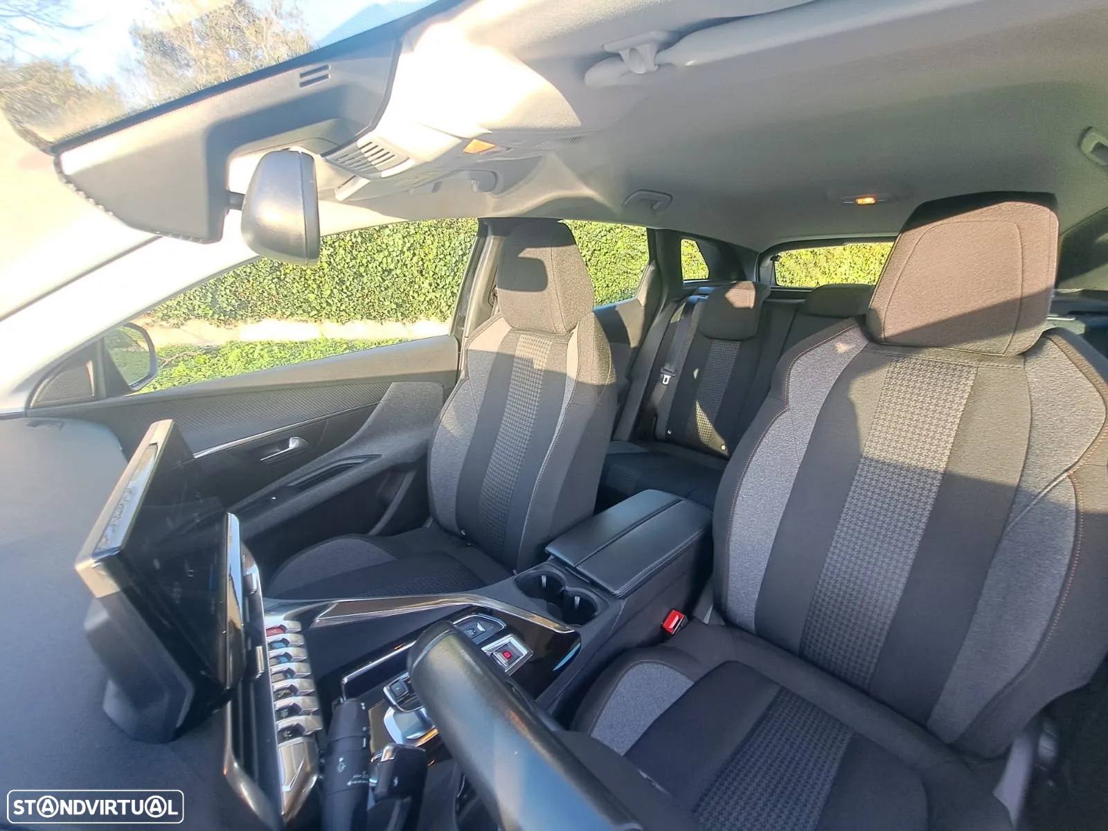 Peugeot 3008 PureTech 130 Stop & Start GPF EAT8 Active Business-Pack - 9
