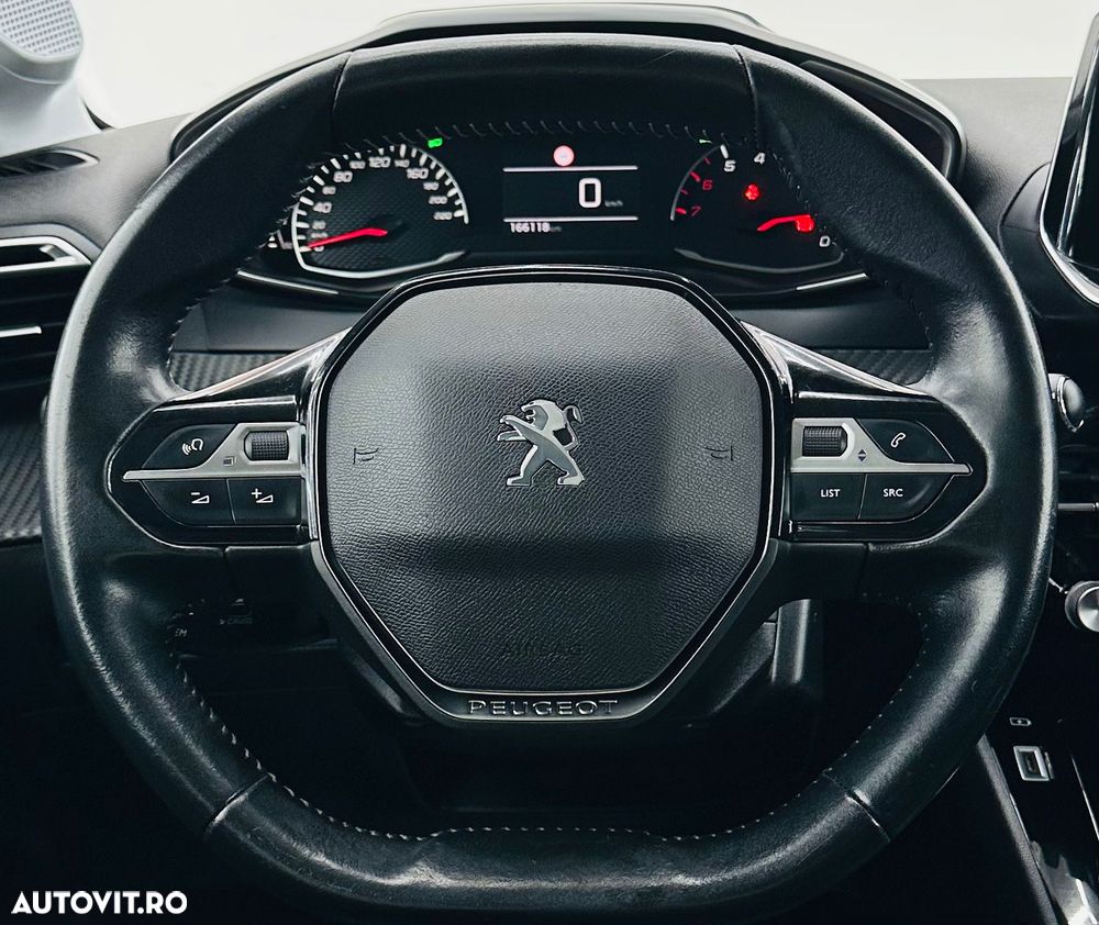 Peugeot 208 BlueHDi 100 Allure Pack - 32