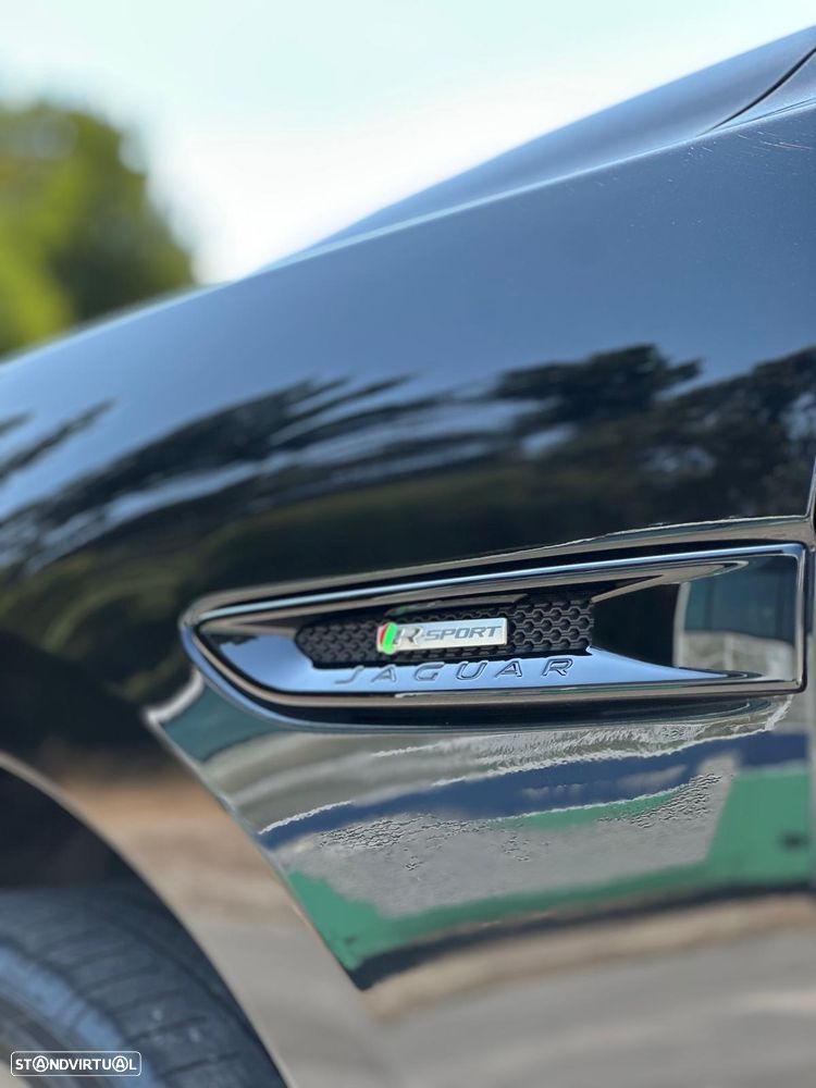 Jaguar F-Pace 2.0 i4D R-Sport - 3