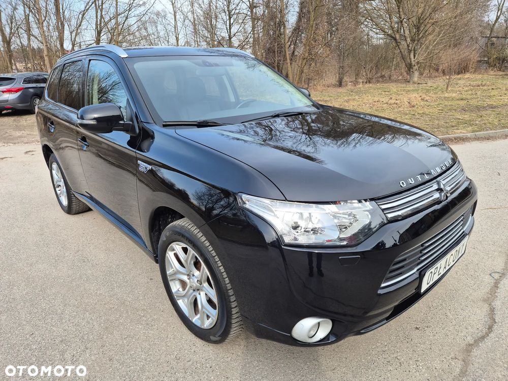 Mitsubishi Outlander - 13
