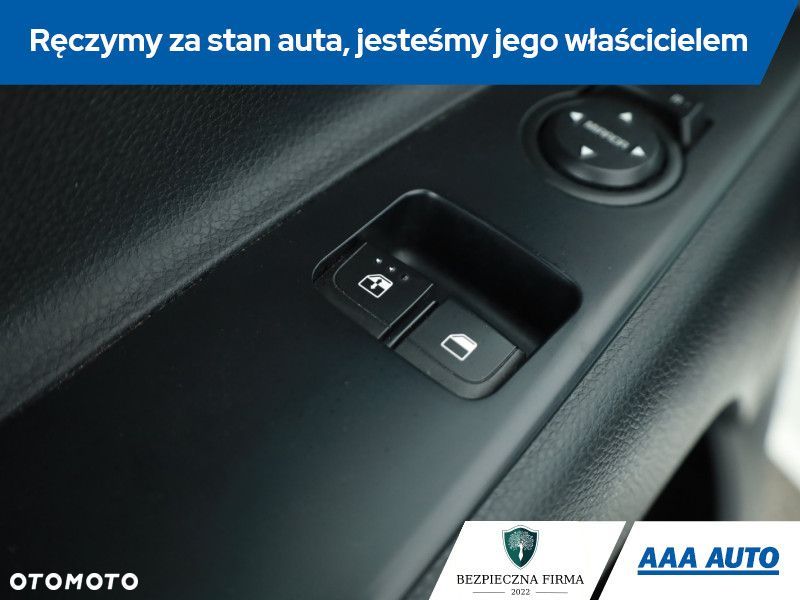 Kia Rio - 17