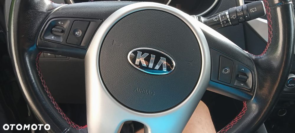 Kia Venga 1.4 L - 8