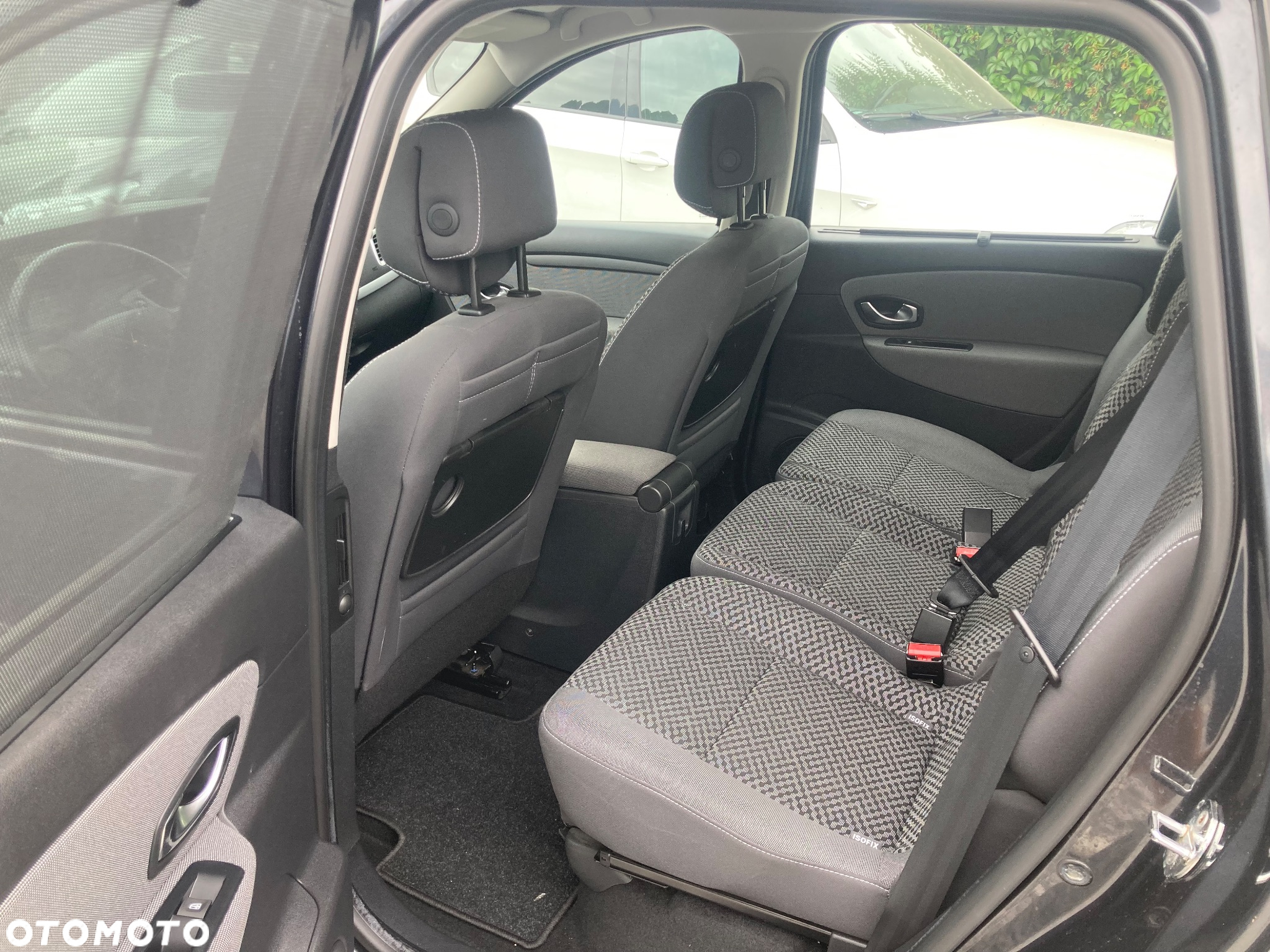Renault Scenic 1.6 16V 110 Authentique - 9