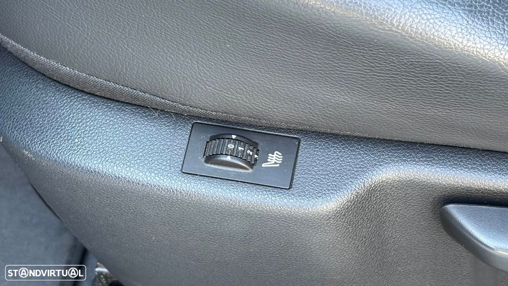 Peugeot 3008 HDi 160 Auto Active - 52