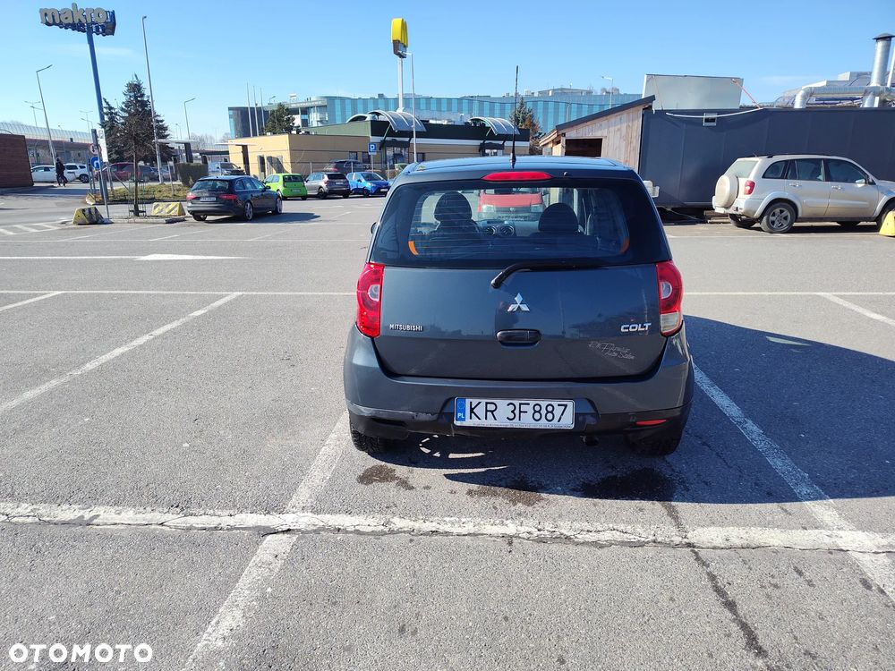 Mitsubishi Colt 1.3 Invite - 2