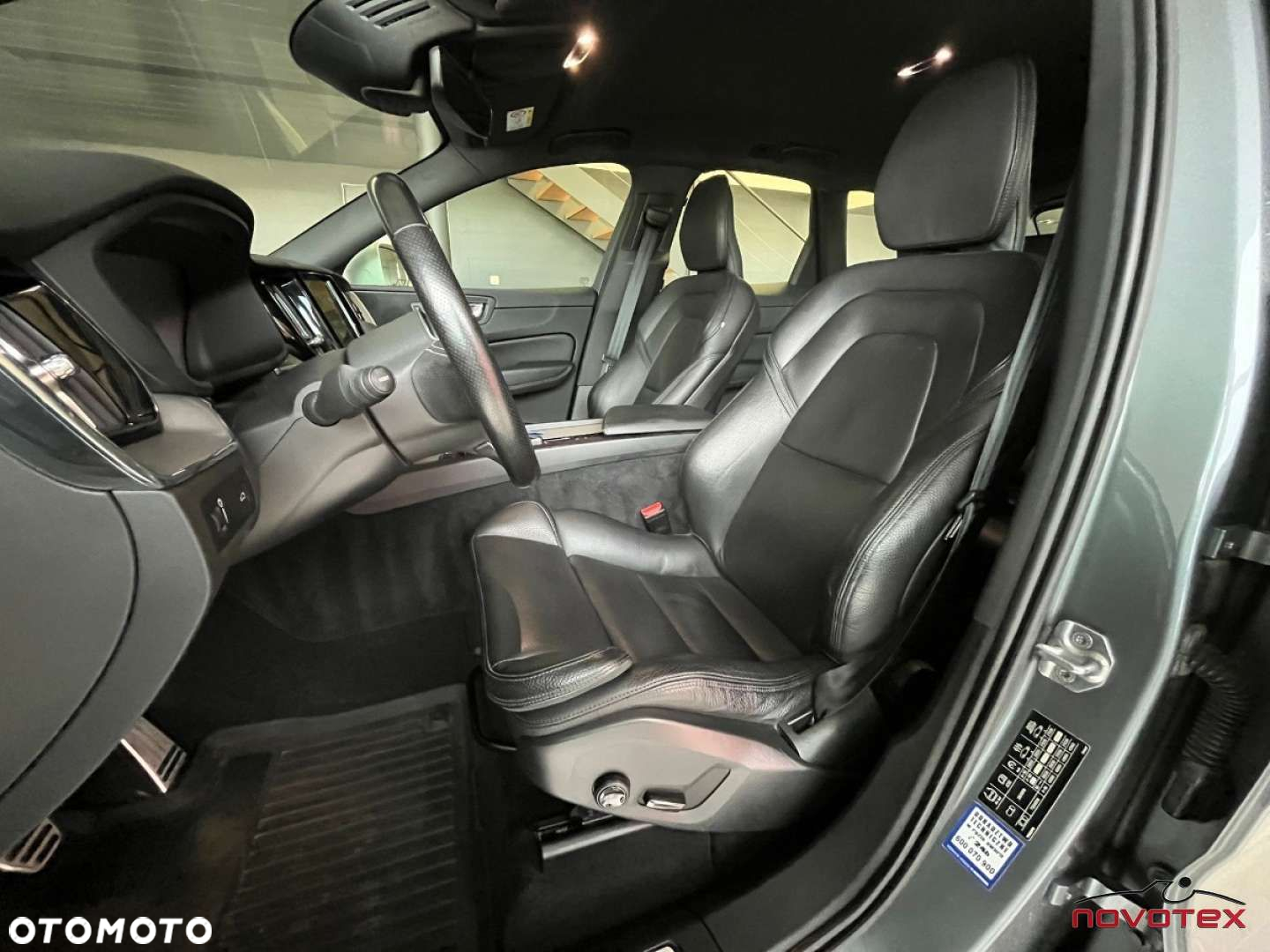 Volvo XC 60 D3 R-Design - 11