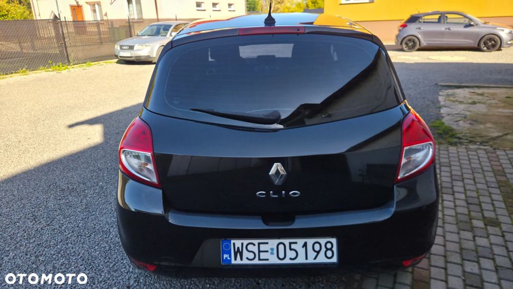 Renault Clio 1.2 16V Limited EU6 - 35