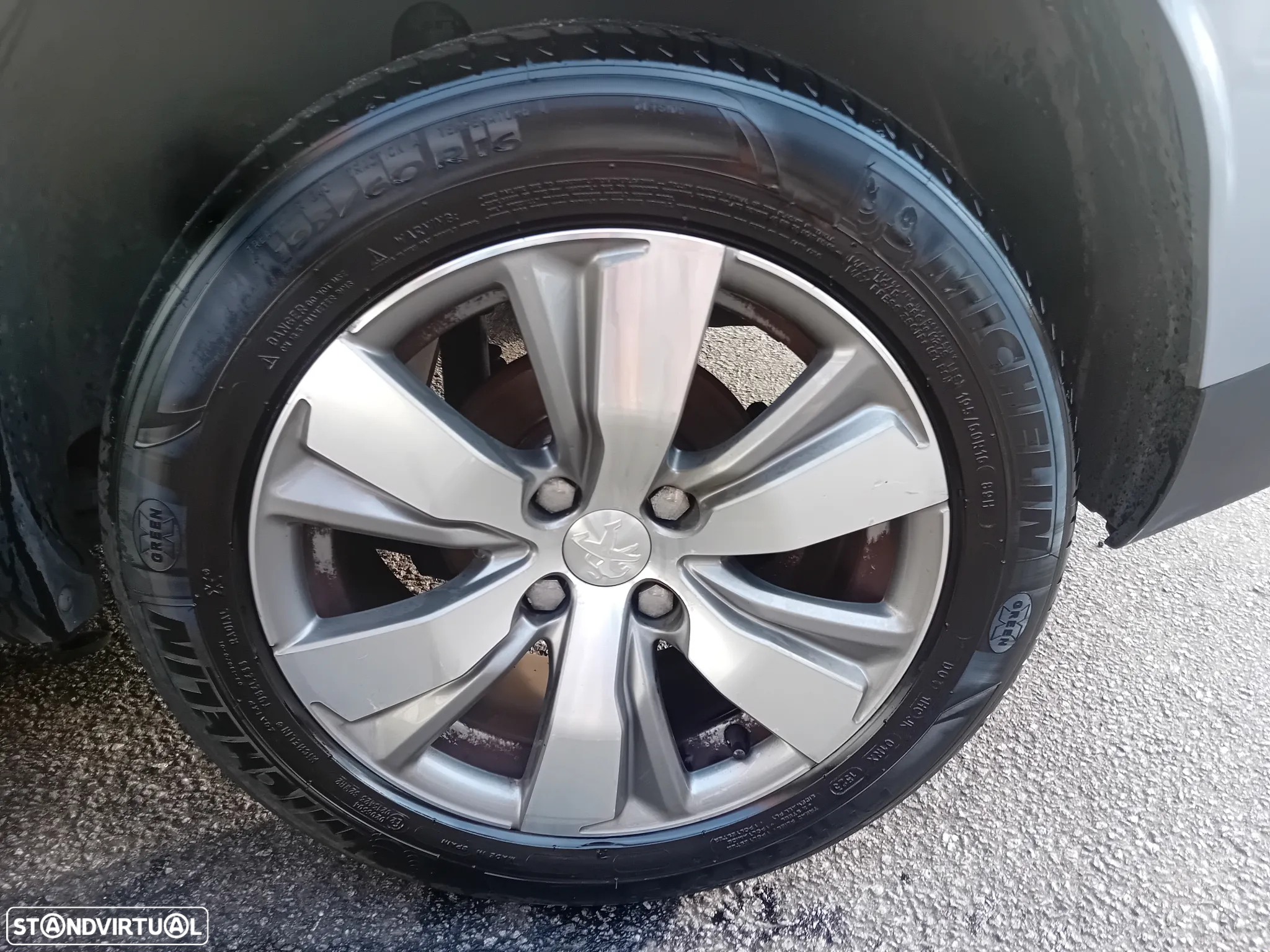 Peugeot 2008 1.4 HDi Active - 12