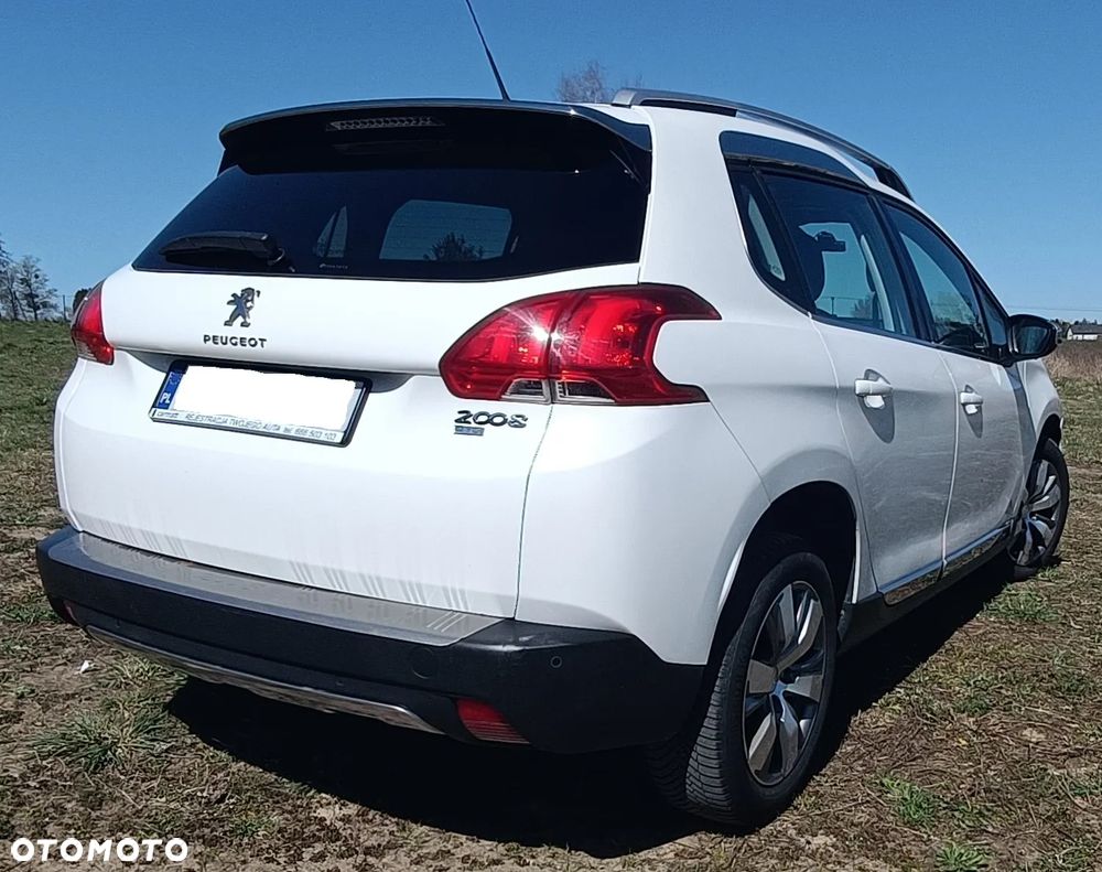 Peugeot 2008 e-HDi FAP 92 STOP & START Allure - 19