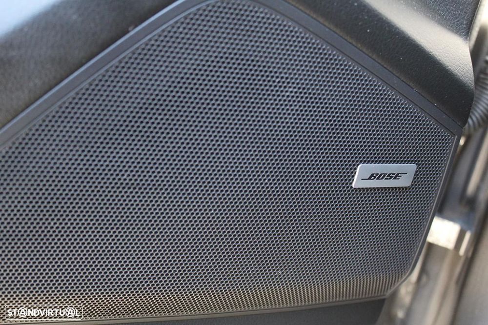 Porsche Cayenne Coupé E-Hybrid - 15