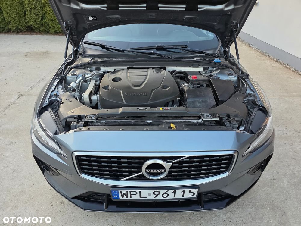 Volvo V60 D4 R-Design - 33