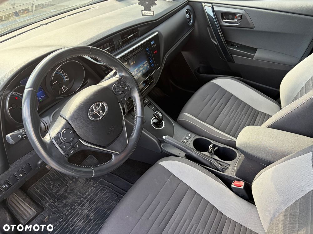 Toyota Auris - 14