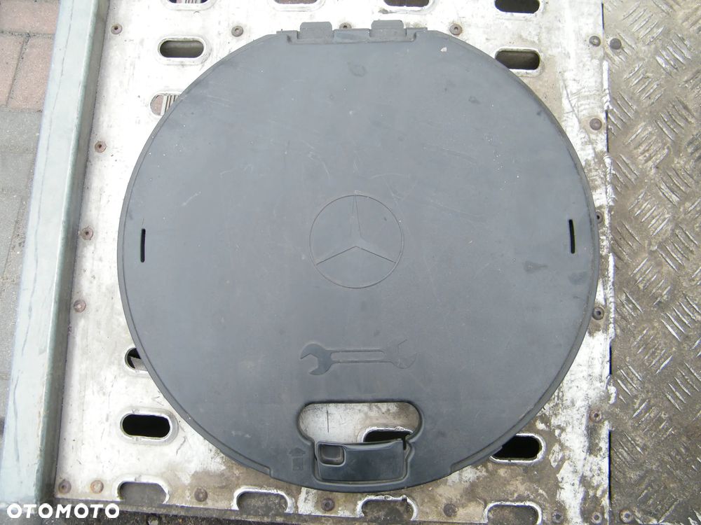 Skrzynka narzędziowa z osłoną Mercedes W220 S klasa 3.2 CDI (2001r.) - 2