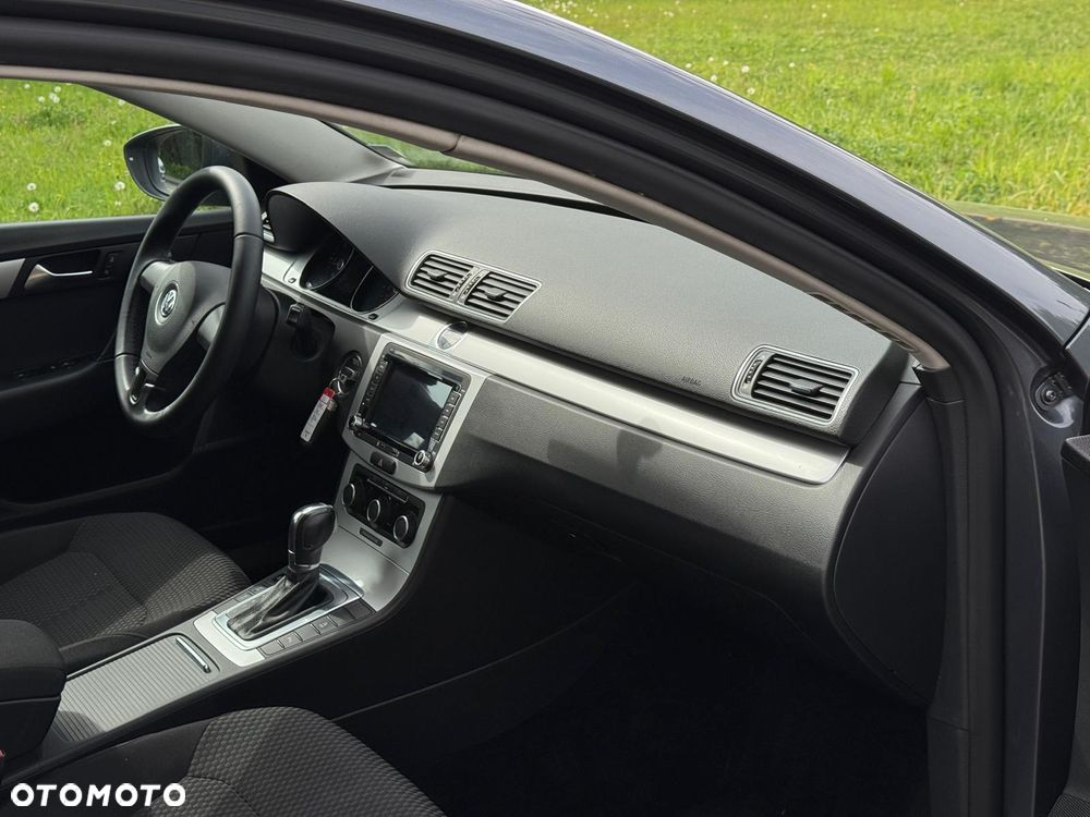 Volkswagen Passat 2.0 BlueTDI DSG SCR Business Edition - 17
