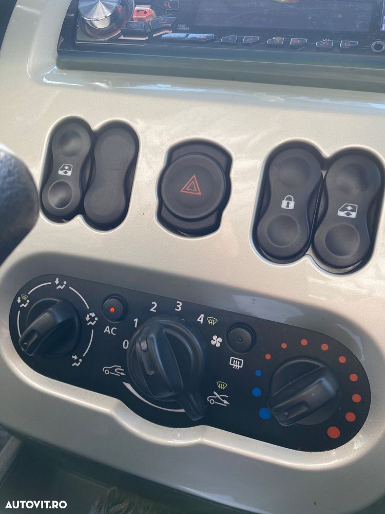 Dacia Logan 1.6 MPI Preferance - 9